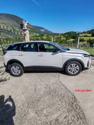 Noleggio Noleggio a Riscatto No Scoring Suv Peugeot: Scopri la 3008