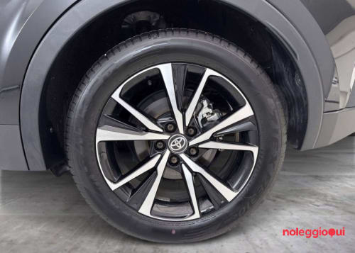 Noleggio TOYOTA C-HR NOLEGGIO NO SCORING