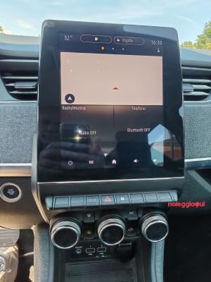 Noleggio Renault Zoe a Riscatto per Segnalati CRIF