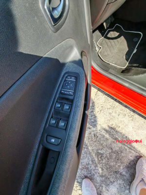 Noleggio Renault Zoe a Riscatto per Segnalati CRIF