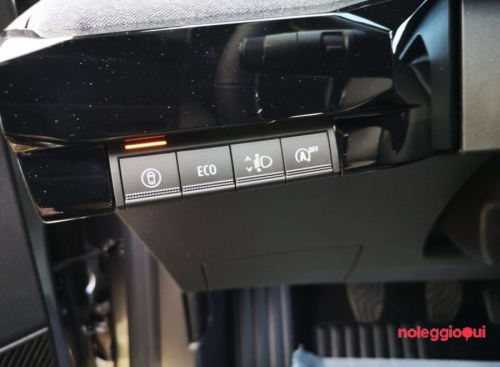 Noleggio RENAULT CLIO NO SCORING