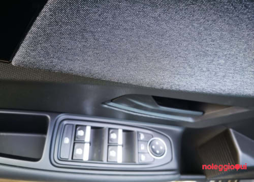 Noleggio RENAULT CLIO NO SCORING
