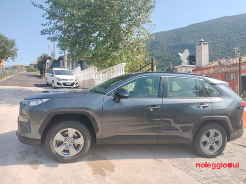 Noleggio TOYOTA RAV4 Full Hybrid Aut. (2022) — PRONTA CONSEGNA! SENZA BUSTA PAGA