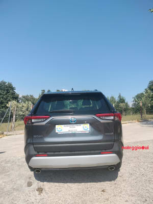 Noleggio TOYOTA RAV4 Full Hybrid Aut. (2022) — PRONTA CONSEGNA! SENZA BUSTA PAGA