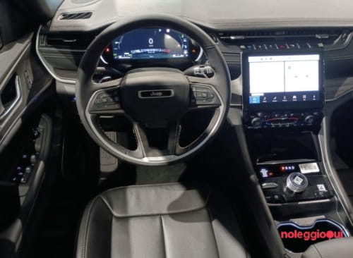 Noleggio Jeep Grand cherokee Overland