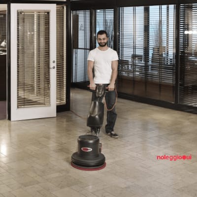 Noleggio Monospazzola a bassa velocità