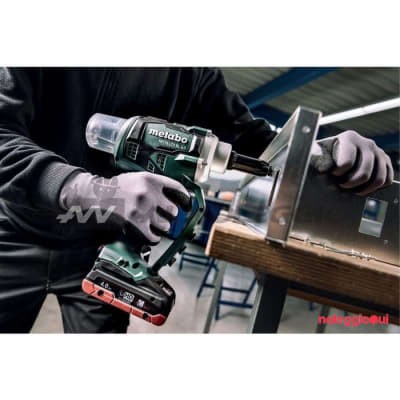 Noleggio Rivettatrice professionale a batteria