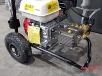 Noleggio FDX2 13/180 a benzina ad acqua fredda