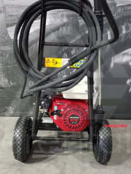 Noleggio FDX2 13/180 a benzina ad acqua fredda