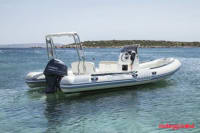 Noleggio Gommone Lomac 6mt, 40 cv fino a 5 persone (senza patente nautica)