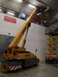 Noleggio GRU ELETTRICA CON FORCHE PORTATA 100 Q.LI