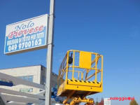 Noleggio Piattaforma elettrica semovente a pantografo modello houlotte
